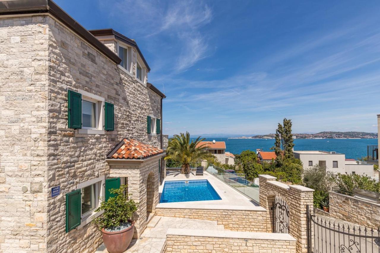Villa Milena With Pool And Sea View Crveni Vrh Exterior photo