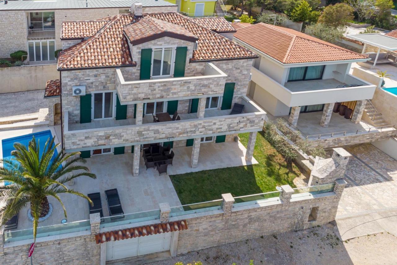 Villa Milena With Pool And Sea View Crveni Vrh Exterior photo