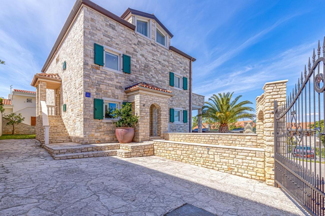 Villa Milena With Pool And Sea View Crveni Vrh Exterior photo